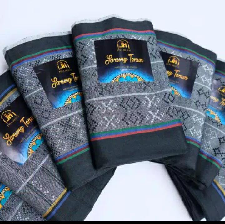 Sarung Tenun