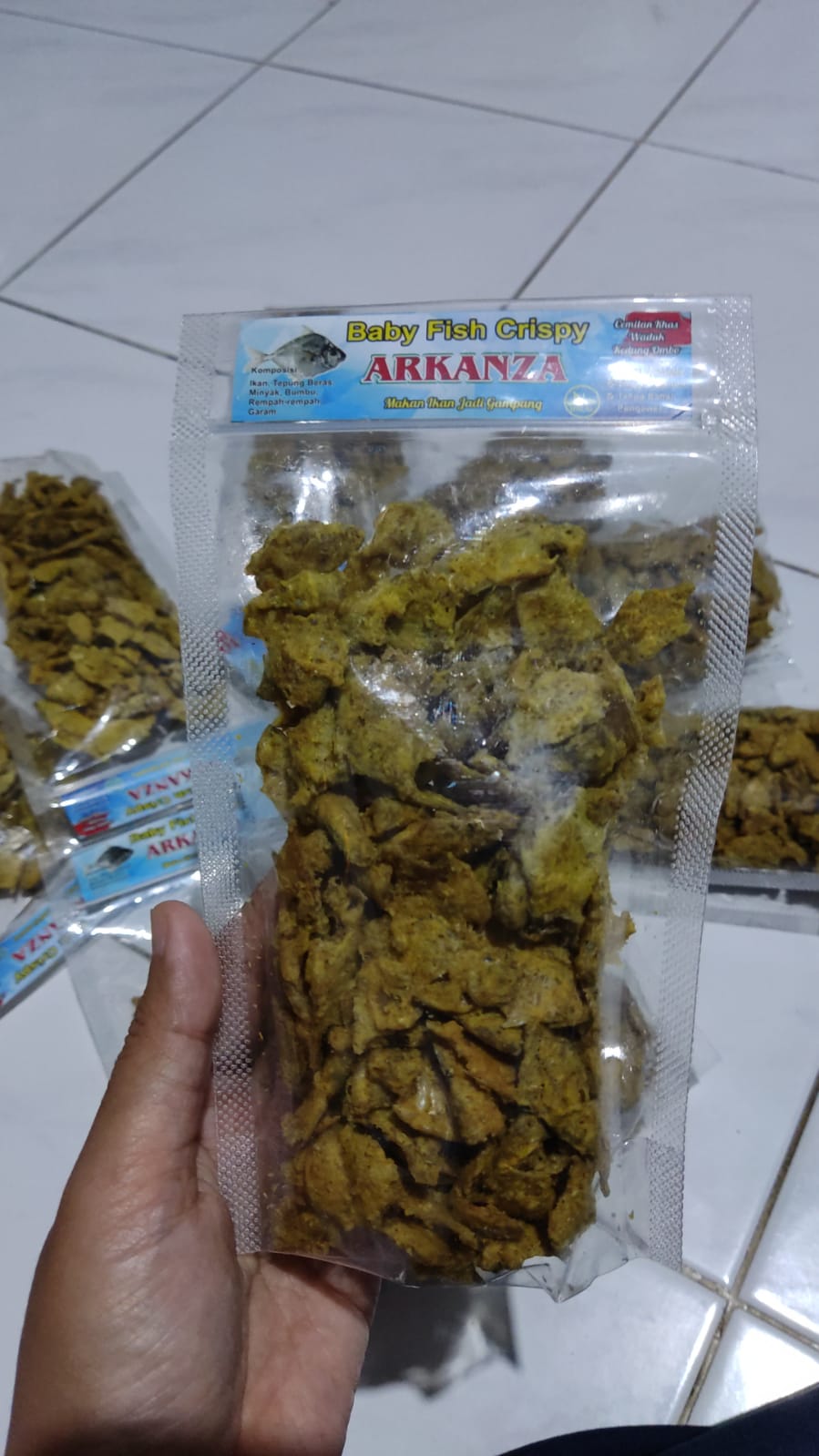 ARKANZA CRISPY BABY FISH 100 GR