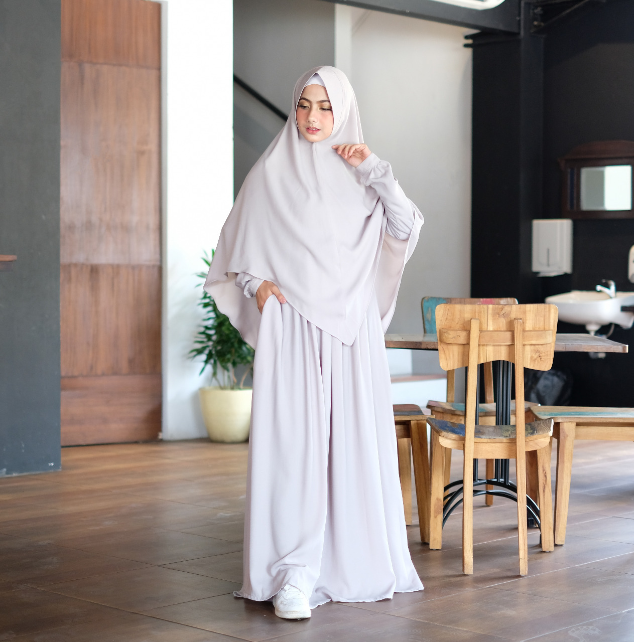 SAASHI - ISWARA HIJAB in Pearl Grey