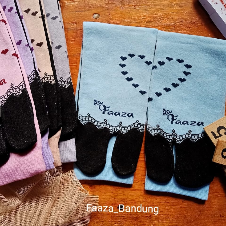 Kaos Kaki Fazaa Collection